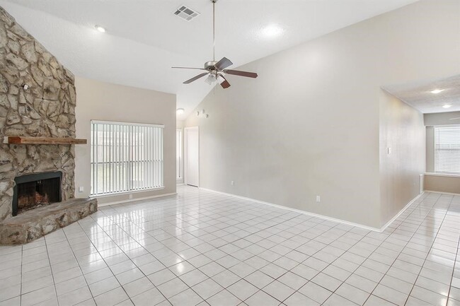 Photo - 16834 Applecross Ln