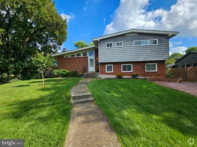 Building Photo - 1107 N Pegram St Rental
