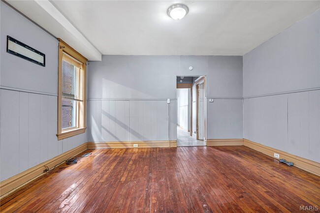 Photo - 2207 Angelica St