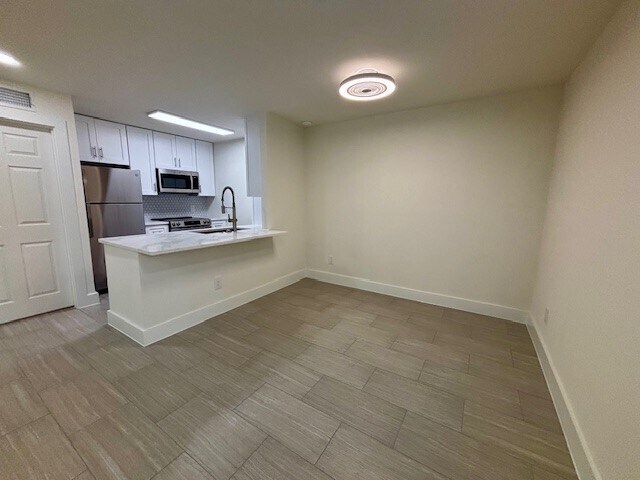Photo - 2121 Fountain View Dr Unit 83