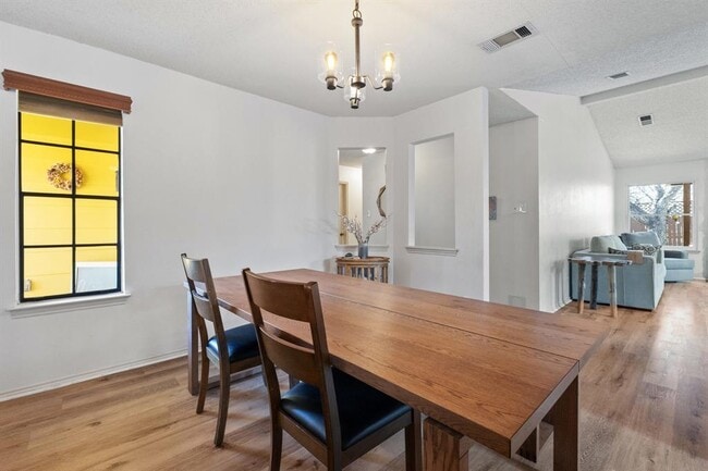 Photo - 9826 Briar Ridge Dr