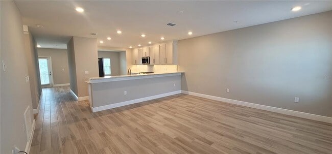 Photo - 5351 Bridge St