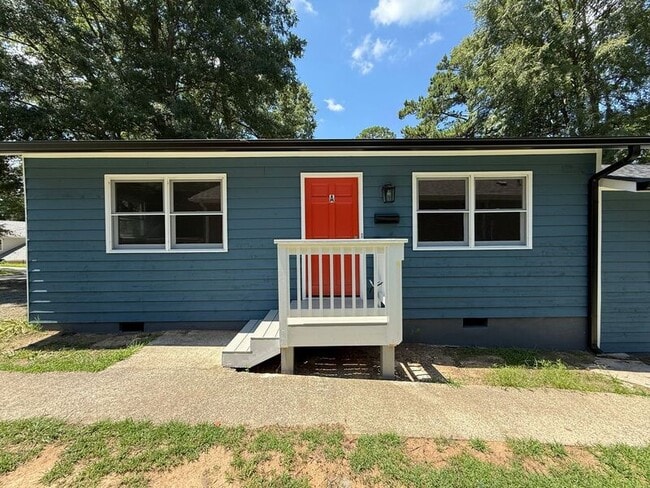 Building Photo - 102 Johnson St Unit A