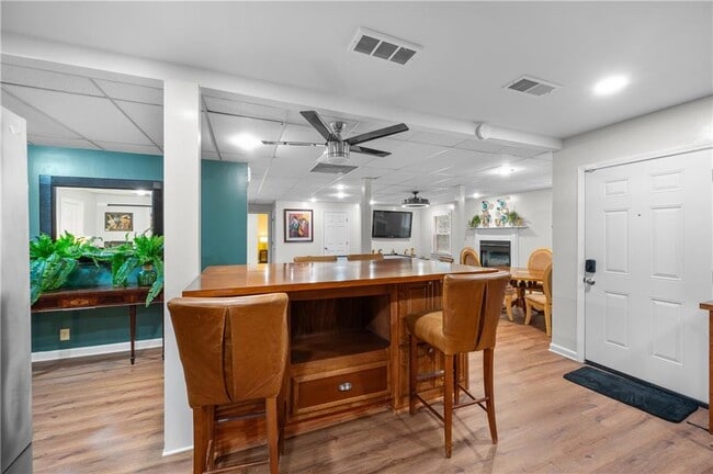 Photo - 460 Peyton Rd SW Unit B