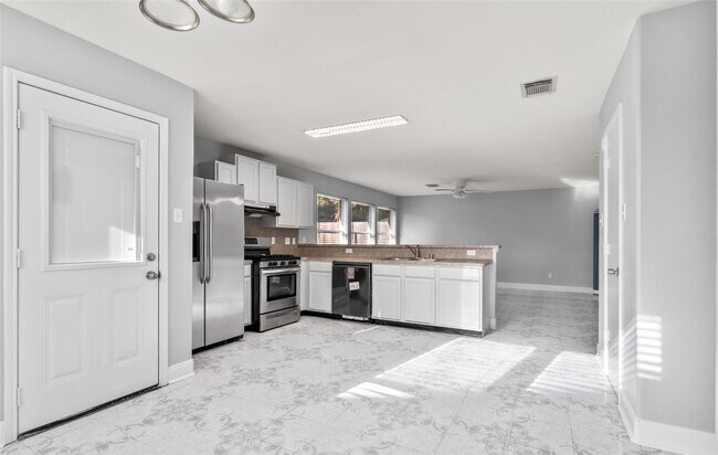 Photo - 11838 Sardis Lake Dr