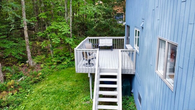 Photo - 421 E Hyerdale Dr