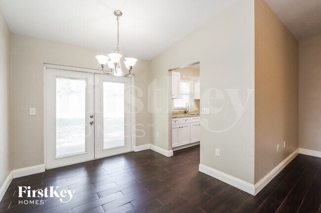 Photo - 7912 Apache Ln