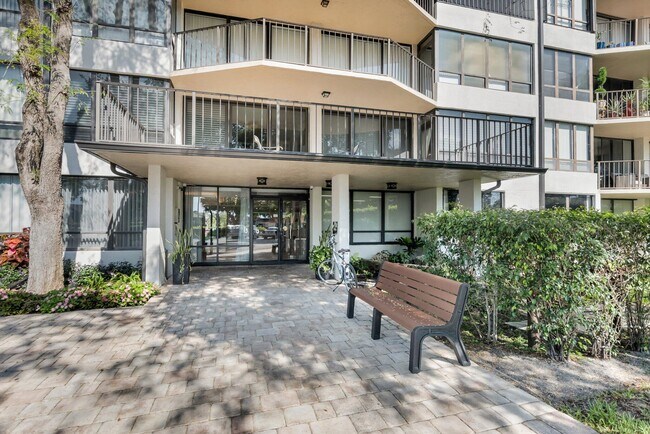 Photo - 799 Jeffery St Condo Unit 4110