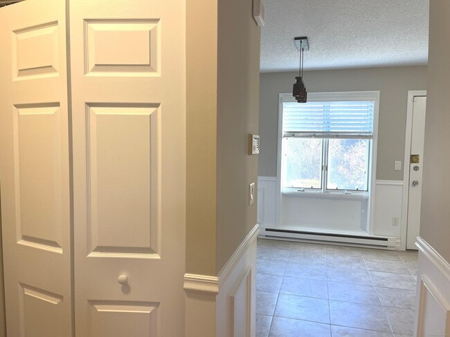 Photo - 585 Park Rd Unit 11-2