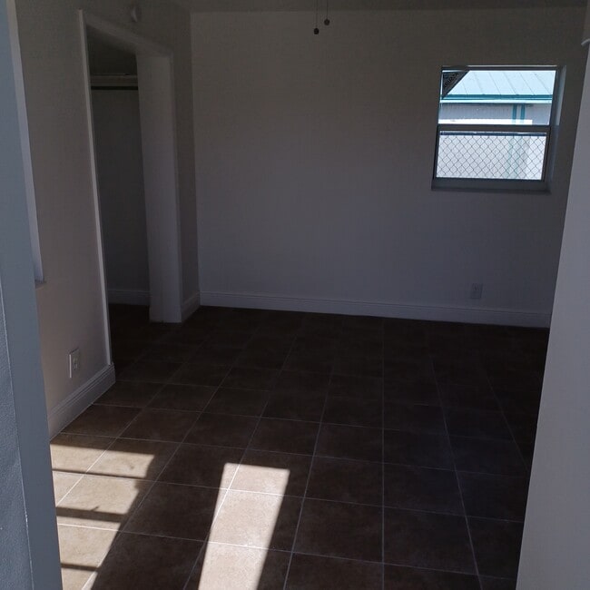 Photo - 618 58th St Unit A