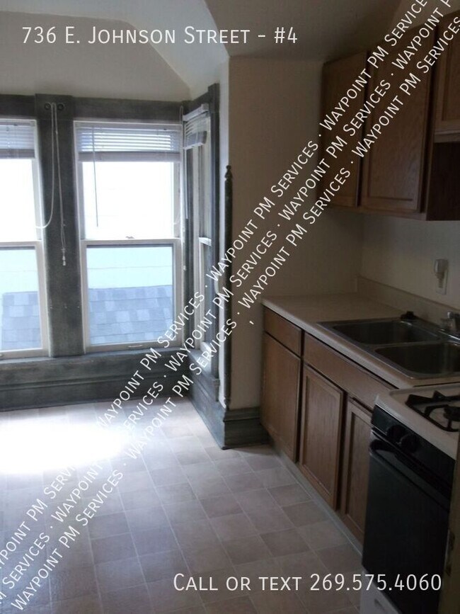 Photo - 736 E Johnson St Unidad #4