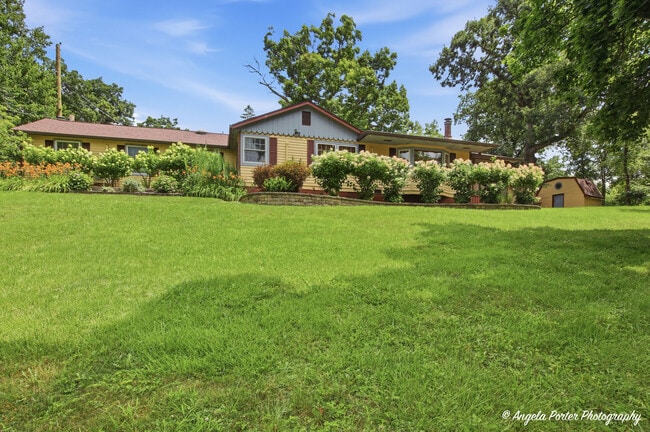 Photo - 38624 N Miller Rd