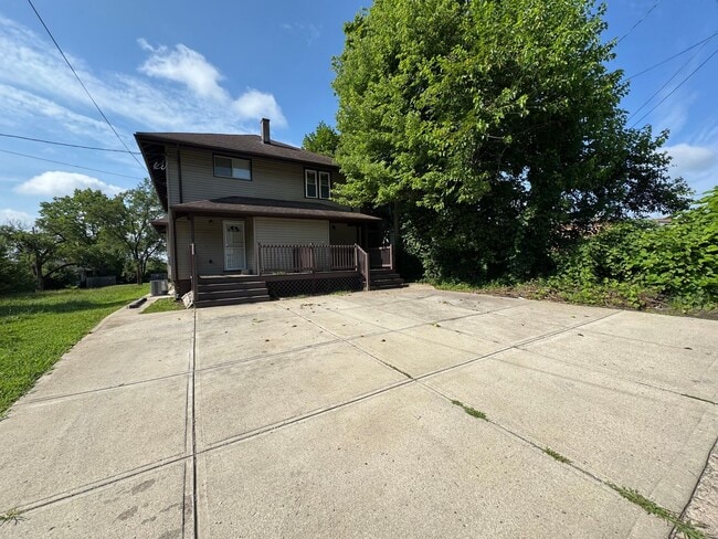 Photo - OXF - 527-529 Oxford Ave. Unit 527