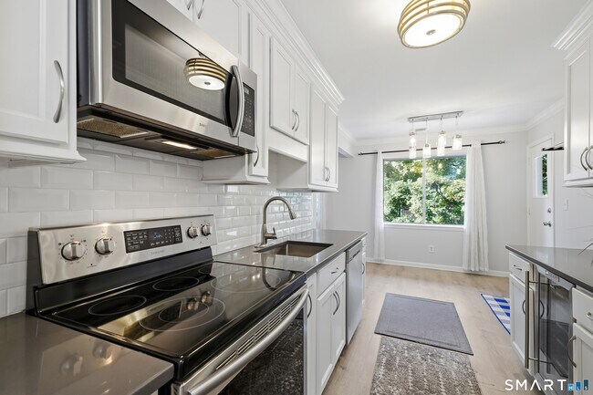 Photo - 110 Southport Woods Drive Unit 110