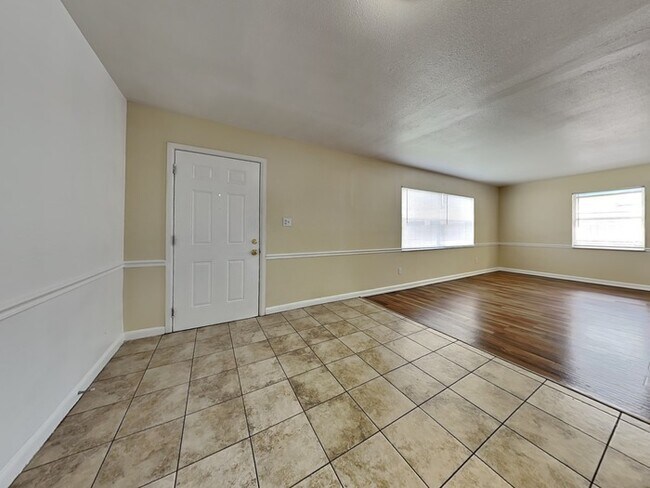 Photo - 6809 E North Bay St