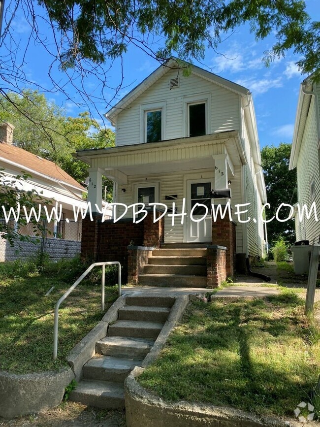 Building Photo - 612 Walnut St Unit Apt. 100