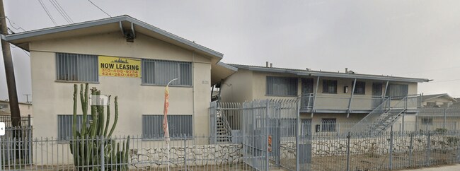 Photo - 831 E Pine St