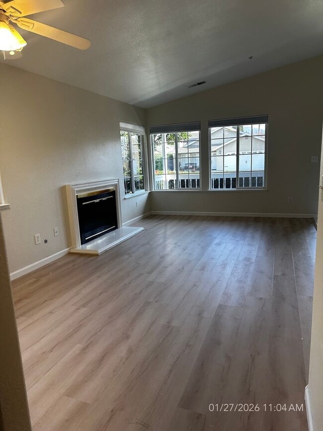 Photo - Refreshed 3 Bedroom, 2 Bathroom