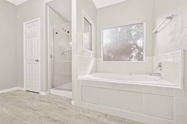 Photo - 1903 Amber Trail Ln