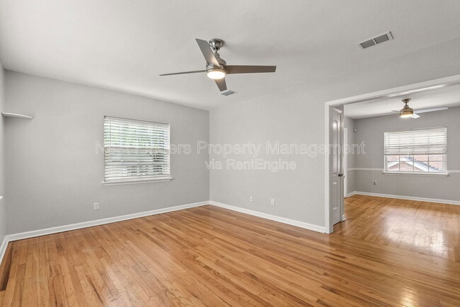 Photo - 1838 Cherry St
