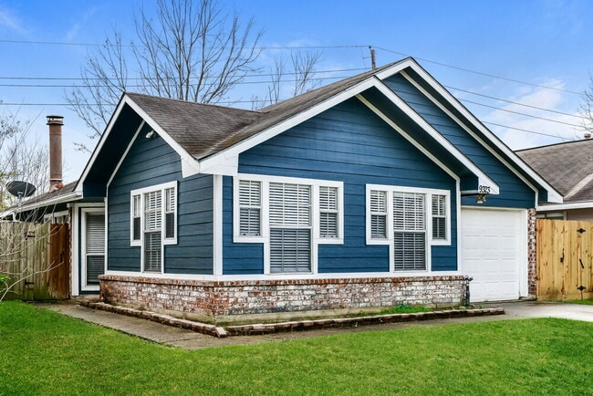 Photo - 9323 Crescent Moon Dr