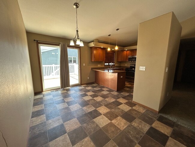 Building Photo - Lovely 4 bedroom home in Great Location!