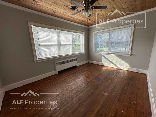 Photo - 1301 S 10th St Unit 1301 S. 10th St.  3