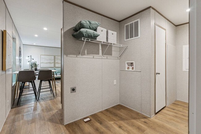 Building Photo - 105 Sundale Trailer Ct Rental