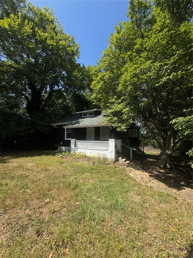 Photo - 8467 Lackland Rd