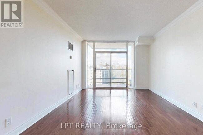 Photo - 10 Delisle Ave Unit 1011