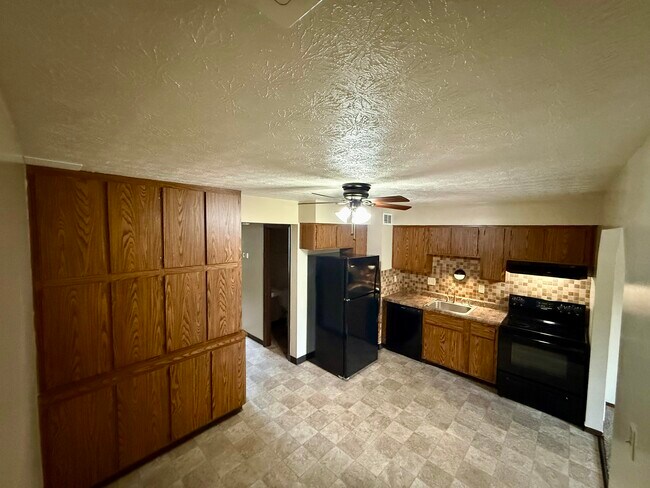 Photo - 5795 Pepperwood Ct