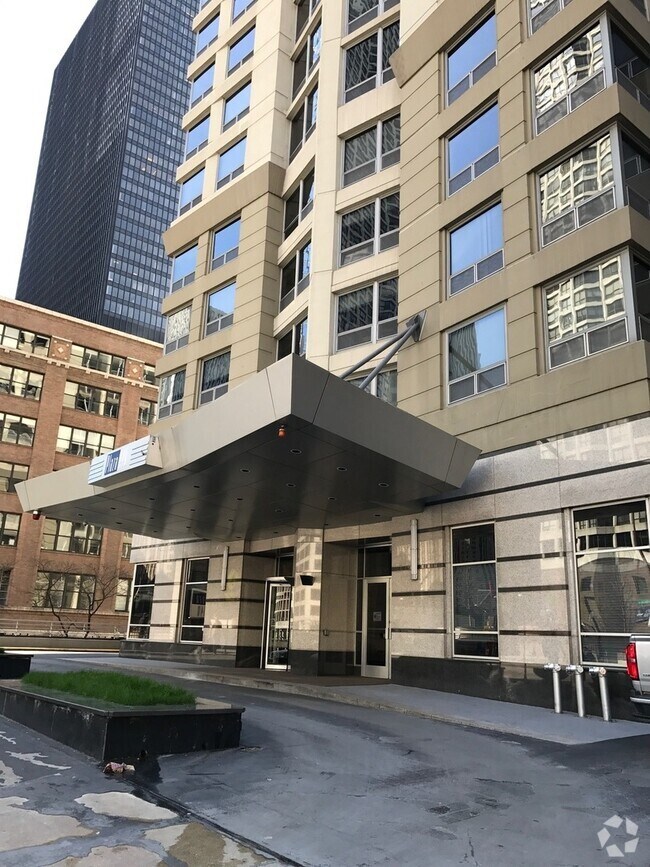 Building Photo - 440 N Wabash Ave Unit 1910 Rental