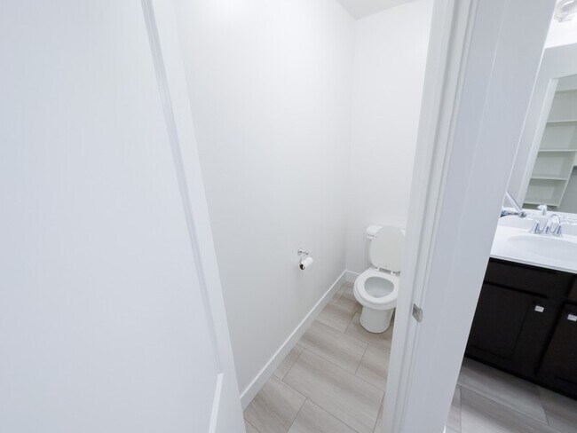 Photo - 266 W 590 N