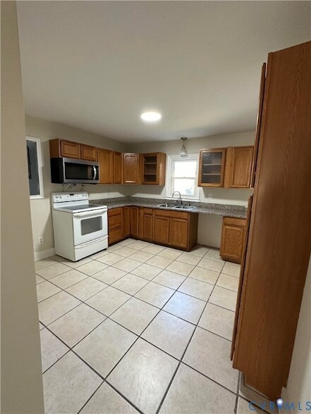 Photo - 223 Witten St