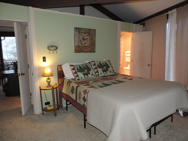 Photo - Furnished Rental in Blowing Rock Area; Absolutely Wonderful Deck for Entertaining!