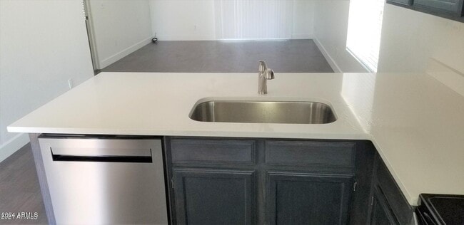 Photo - 1120 N Val Vista Dr