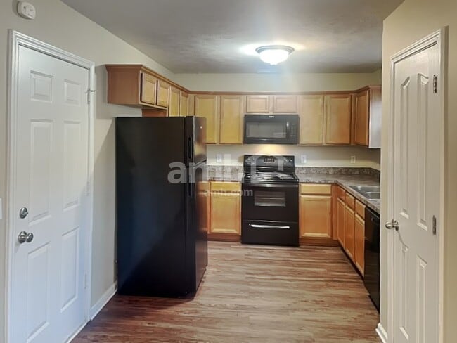 Photo - 111 Dreville Dr