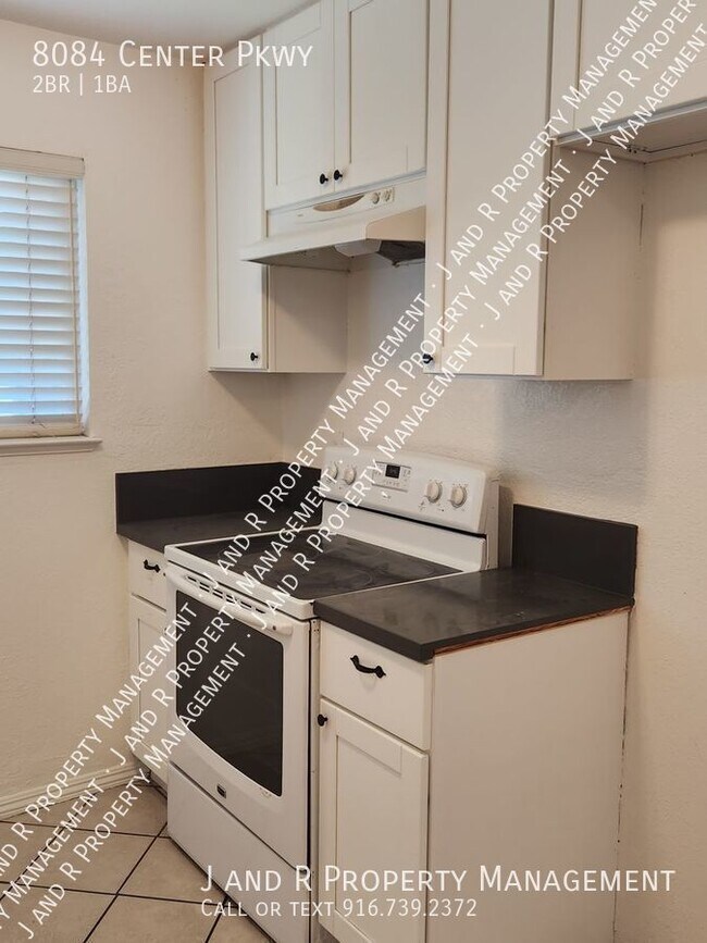 Photo - 8084 Center Pkwy