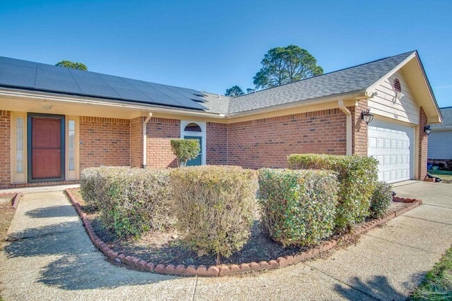 Photo - 9880 Creet Cir