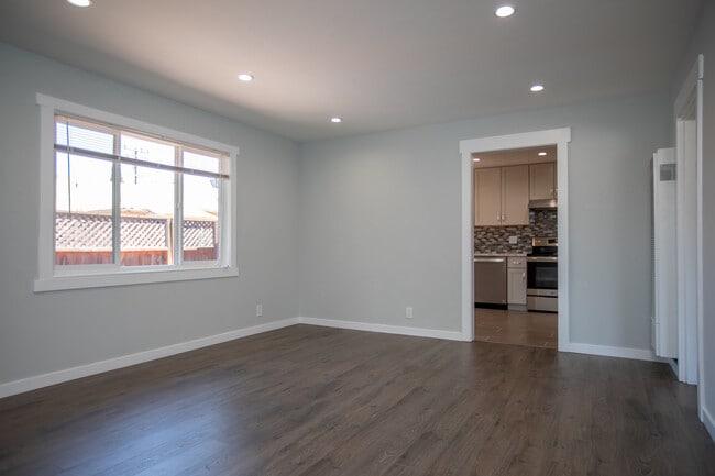 Photo - 2103 S Delaware St