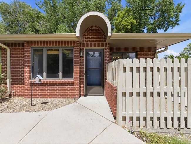 Building Photo - Central Fort Collins Convenience | 2 Bed Condo + Garage Near Drake & College
