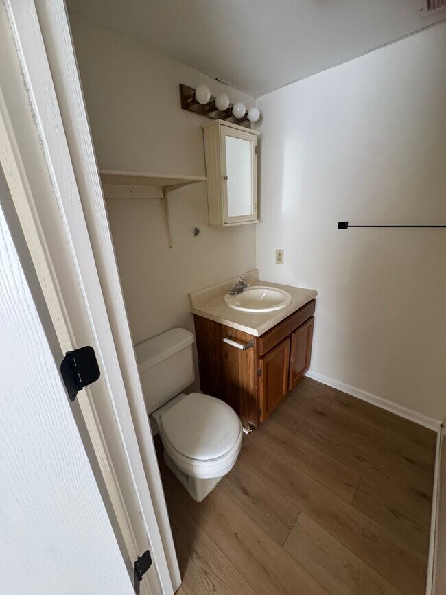 Photo - 680-682 W. Country Squire Ct. Unit 682