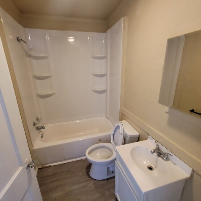 Photo - 4BR/2BA HOUSE near 38th/Keystone! Meadows area