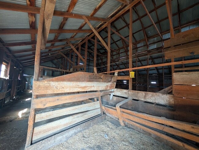 Photo - 35744 Waha Rd