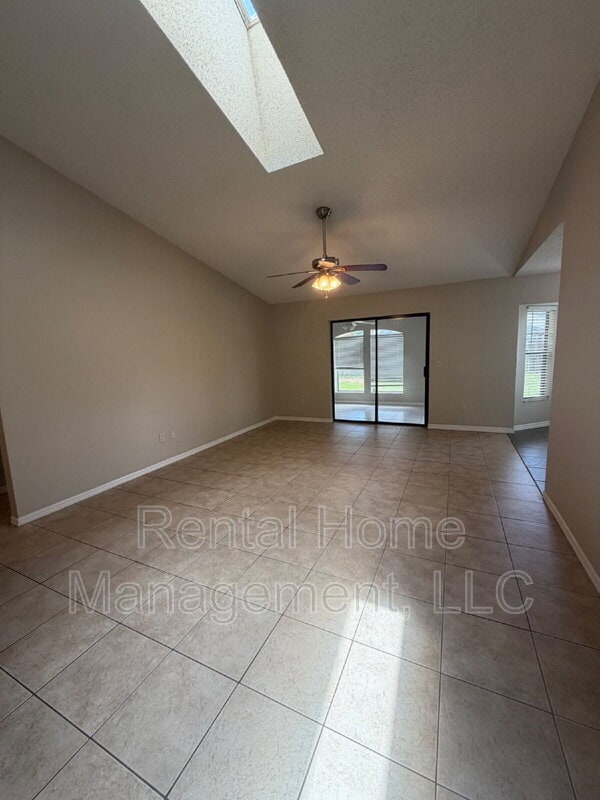 Photo - 149 Hazel Blvd