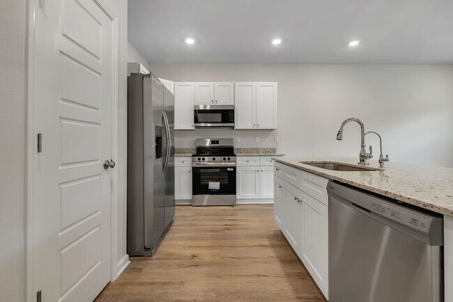 Photo - 173 Turpentine Dr