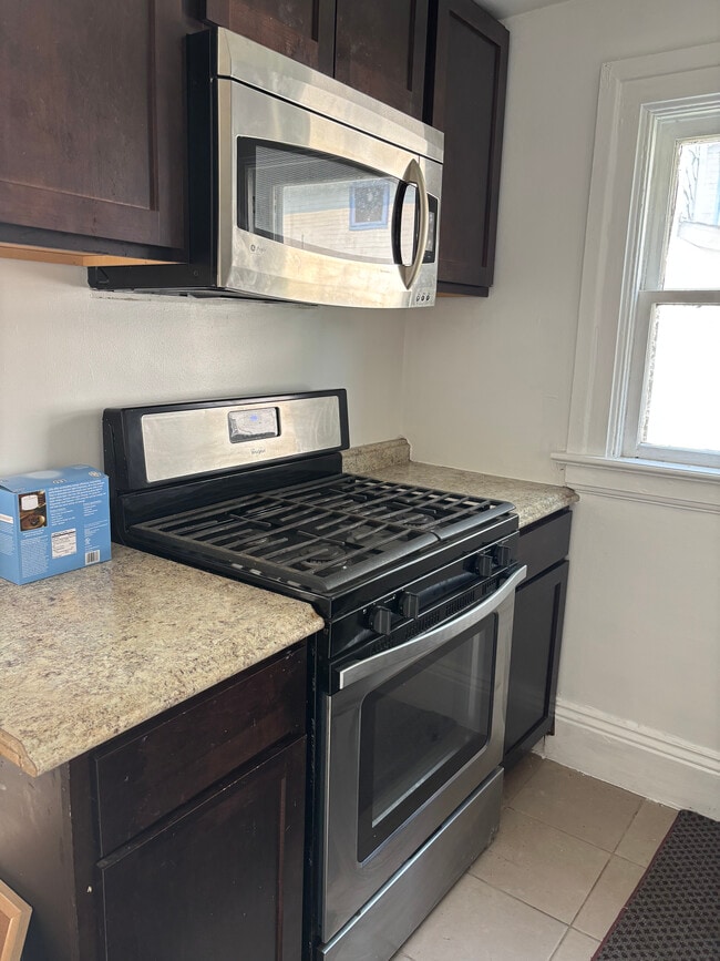 Kitchen - 27 3rd St Unit 27 Third Street