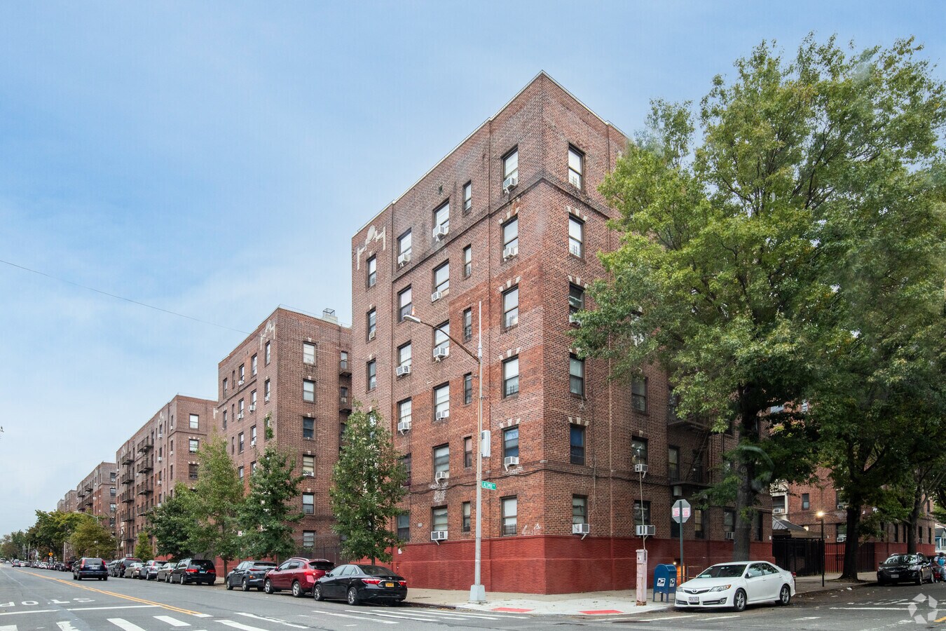 Photo - Academy Gardens Apartments