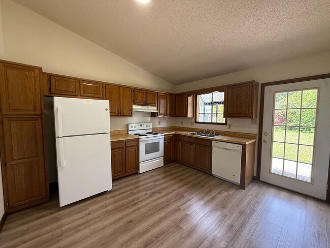 Photo - Nice 2 bedroom, 2 bath duplex