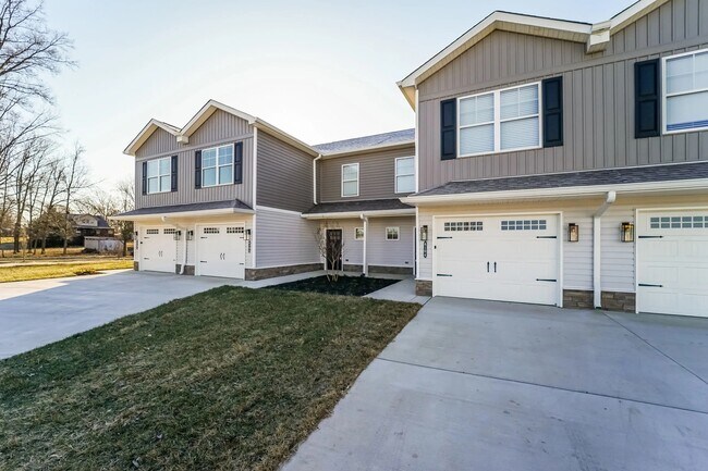 Building Photo - Moss Creek Rental